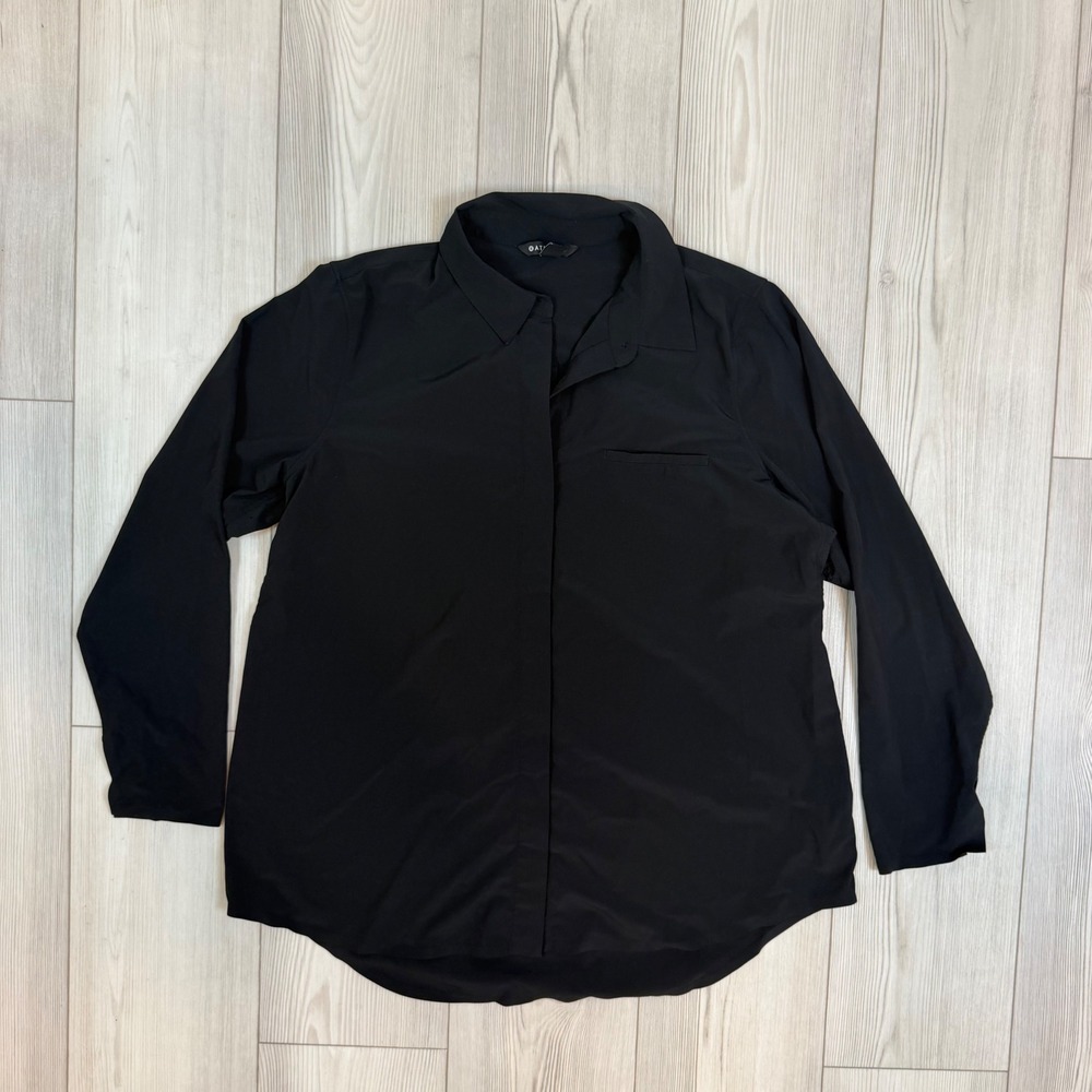 Athleta Urbanite Top 2.0 Black Long Sleeve Button Up Shirt 981471 Large